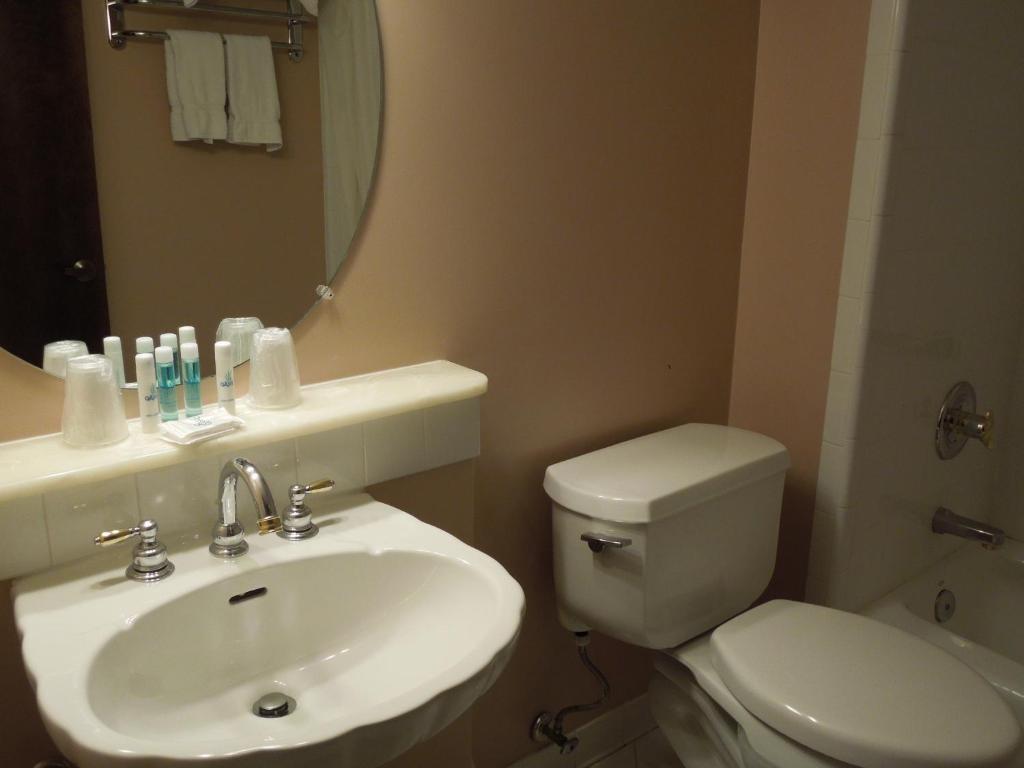 Hotel Alamar Virginia Beach
